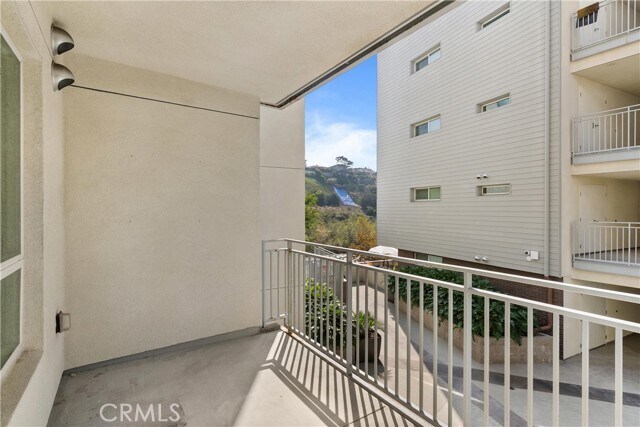 Foto del edificio - 12655 Bluff Creek Dr