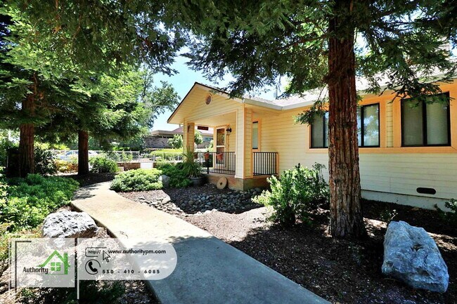 Foto del edificio - 4465 Red Bluff St