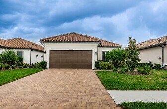 Building Photo - 3282 Francoa Dr