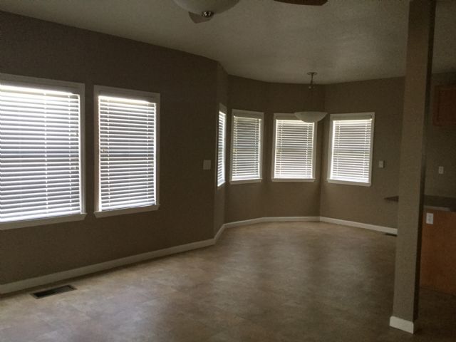 Foto del edificio - 8236 S Carpenter Rd
