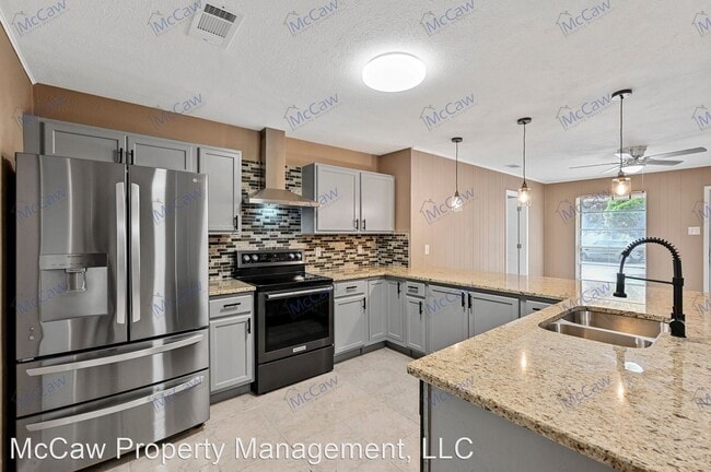 Building Photo - 4 br, 2.5 bath House - 354 Baron Place