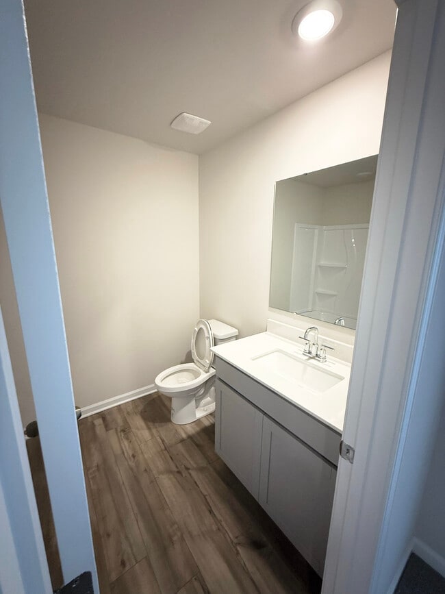 bathroom 2 - 1850 Autumn Mist Dr