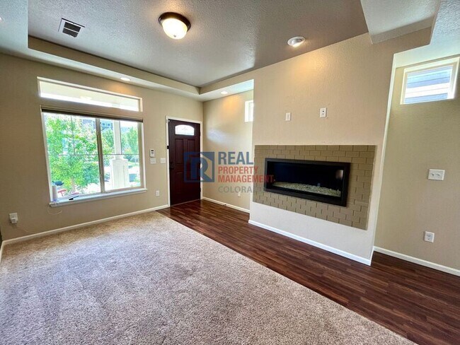 Foto del edificio - 8231 Longleaf Ln