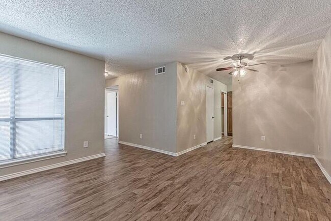 Foto del edificio - 4031 N Star Dr