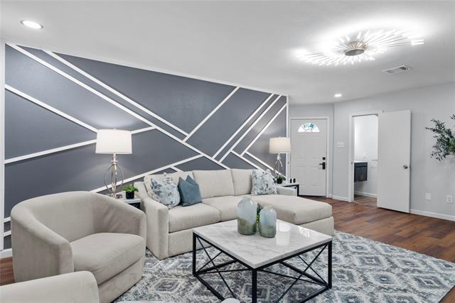 Foto principal - 212 Creek Cove Dr