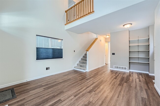 Foto del edificio - Spacious South Longmont Townhome!