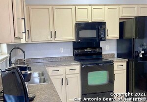 Building Photo - 10335 Tiger Hunt