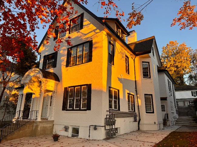 Building Photo - 630 Jefferson Ave