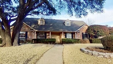 Building Photo - 2016 Willowbrook Way