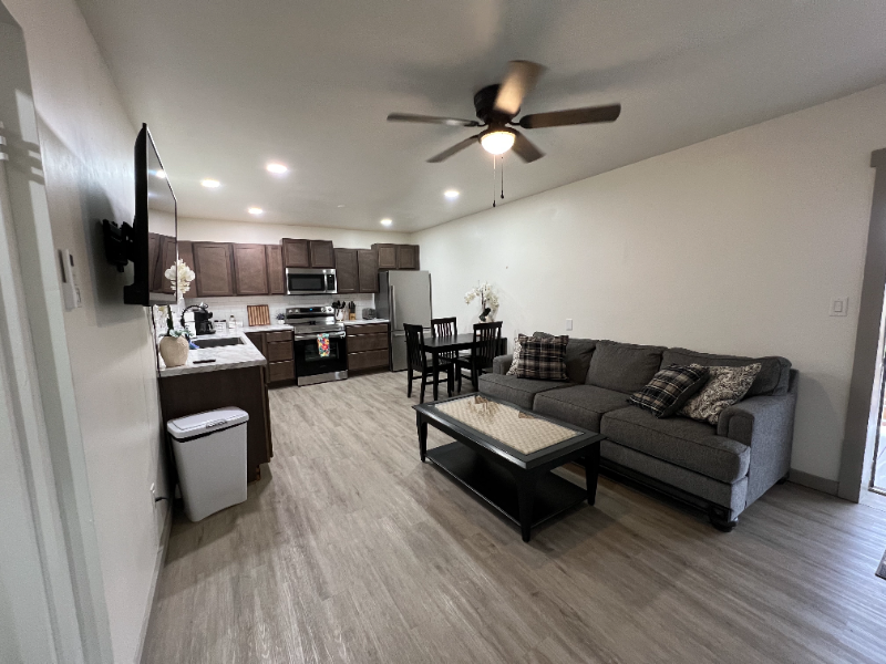 Foto principal - 534 Lee St