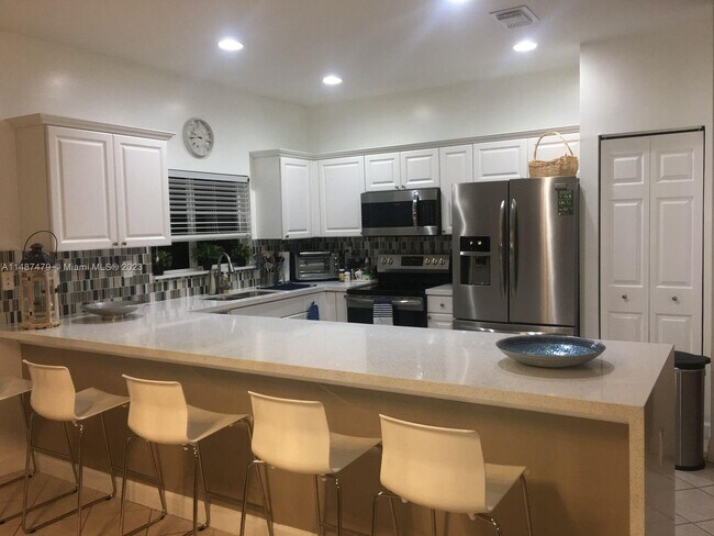 Building Photo - 12920 SW 143rd Ter