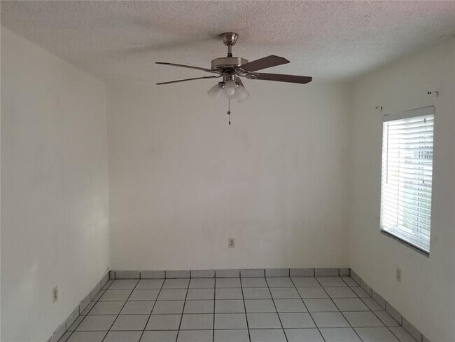 Foto del edificio - 3610 NW 21st St