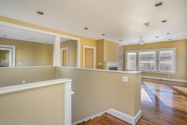 Building Photo - 4034 Bowser Ave