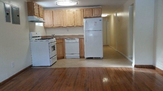 Building Photo - 4-64 Beach 68th St