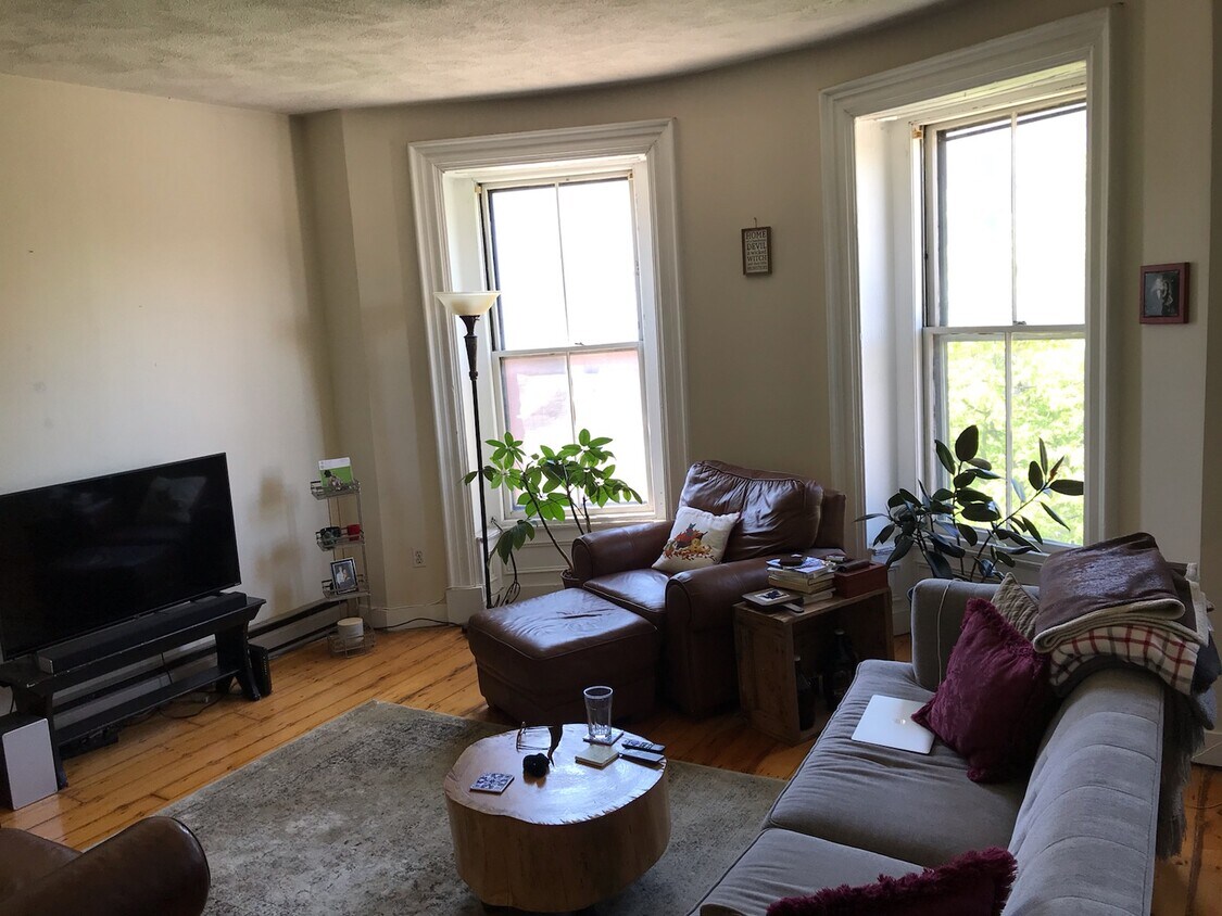 Foto principal - 698 Tremont St