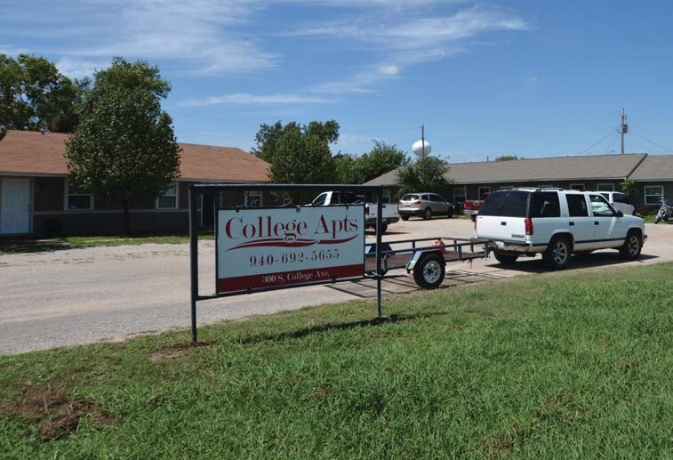 Building Photo - College Apartments