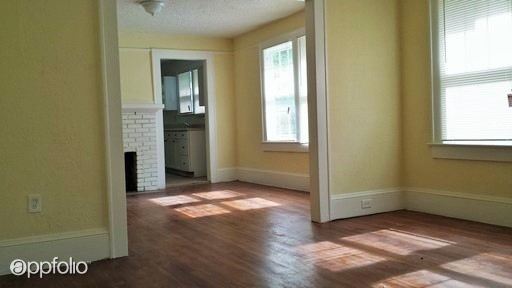 Foto del edificio - 3226 Gilmore St