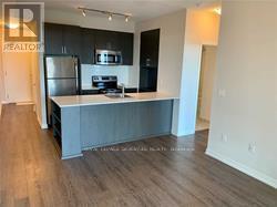 Photo du bâtiment - 2550-2550 Eglinton Ave W