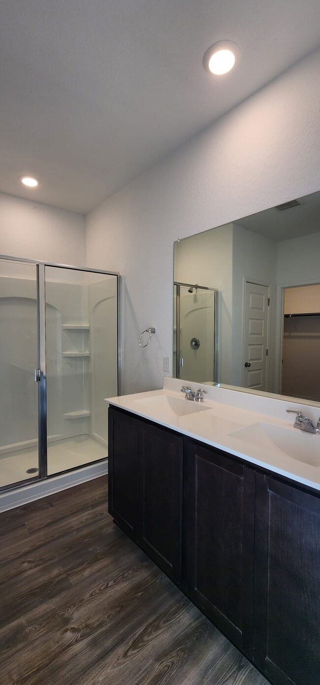 Foto del edificio - 4150 Admirals Bnd