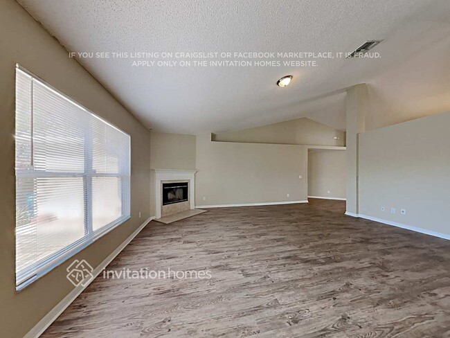 Building Photo - 1266 N Ridge Blvd