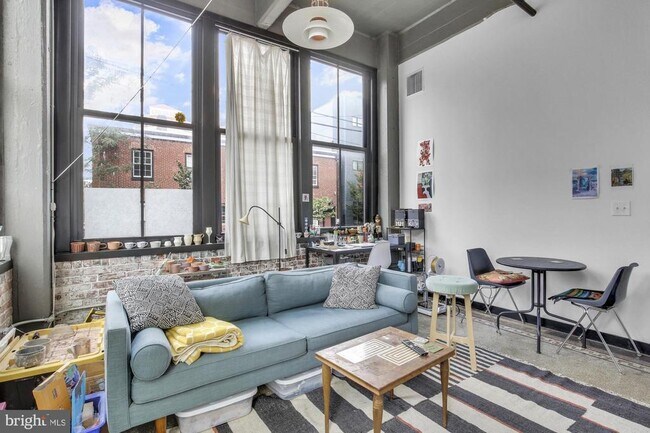 Foto del edificio - 1701 Tulip St