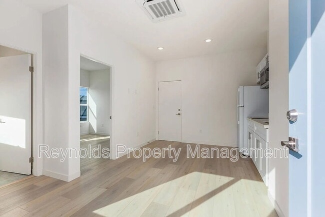 Building Photo - 22332 Bonita Ct