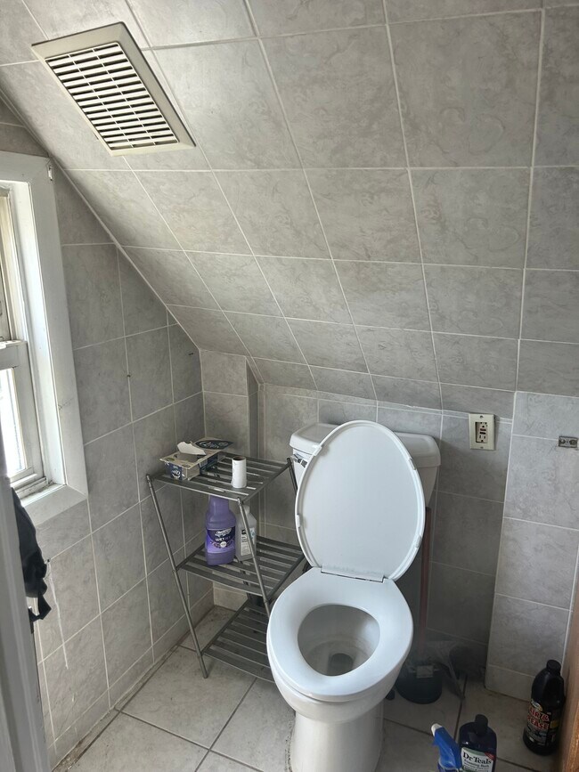 bathroom - 176 Main St