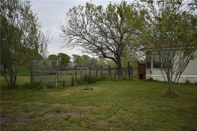 Building Photo - 157 Lehman Ln