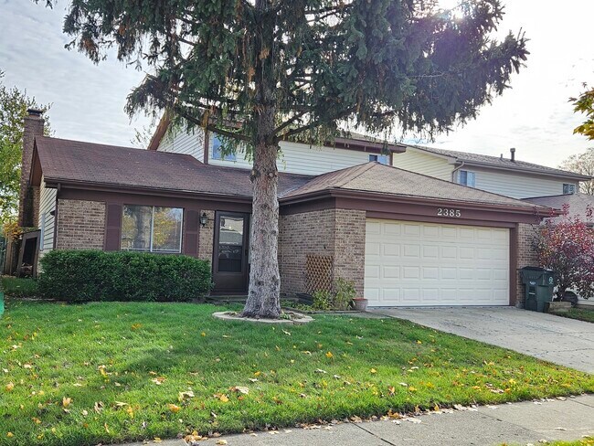Foto del edificio - 2385 Goldfinch St