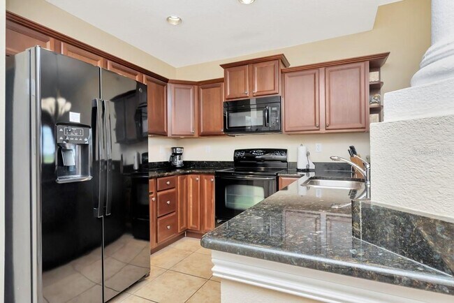 Foto del edificio - 13941 Clubhouse Dr