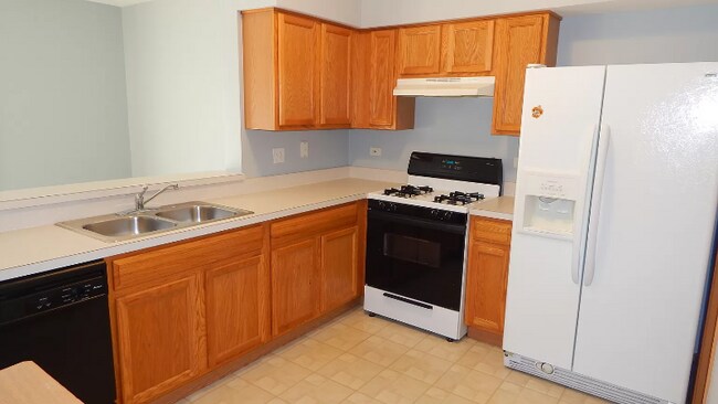 Foto del edificio - 2546 Oak Tree Ln