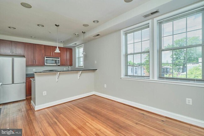 Foto del edificio - 410 15th St NE
