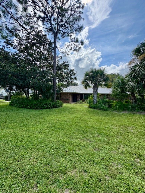 Foto del edificio - 156 Live Oak Ct