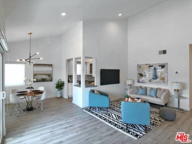 Foto del edificio - 2396 Glendale Blvd