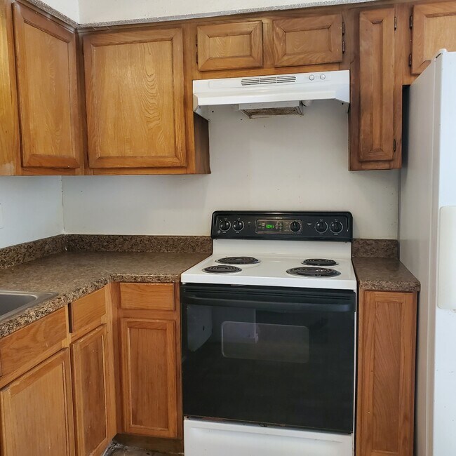 Cocina - 15421 Weldon Dr