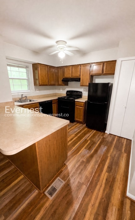 Building Photo - 15375 Inlet Pl