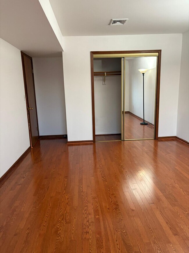 Building Photo - 1250 N Broad St