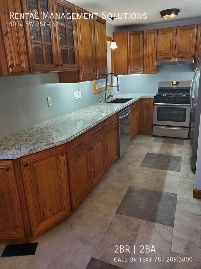 Building Photo - NEWLY REMODELED- 6024 SW 25th St- Washburn...