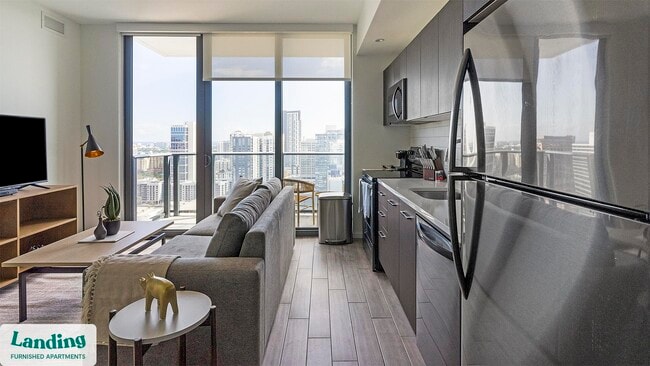 Building Photo - 301 SW 1st Ave