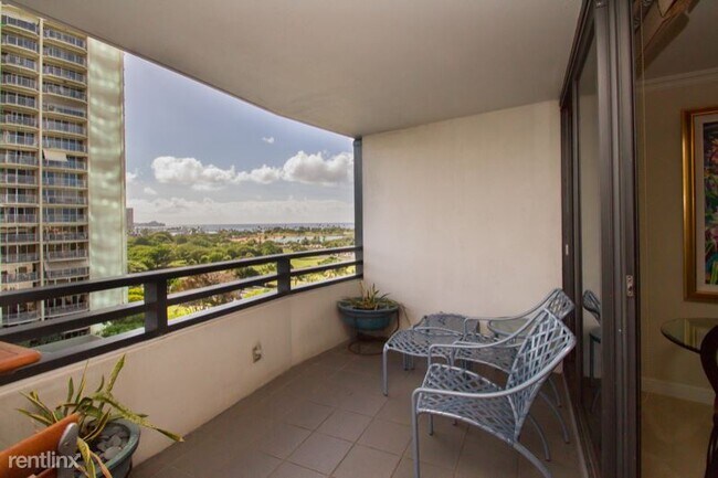 Foto del edificio - 2 br, 2 bath Condo - 1300 Ala Moana Blvd
