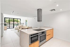 Foto del edificio - 9901 W Bay Harbor Dr