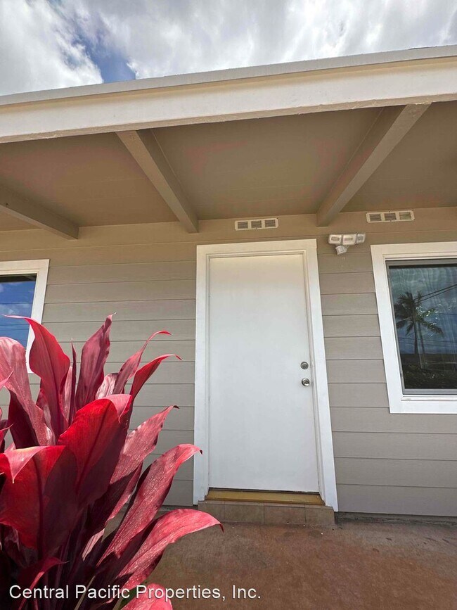 Building Photo - 3 br, 1.5 bath House - 92-659 Mehani Street