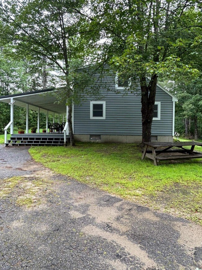 Building Photo - 2279 Stinson Lake Rd