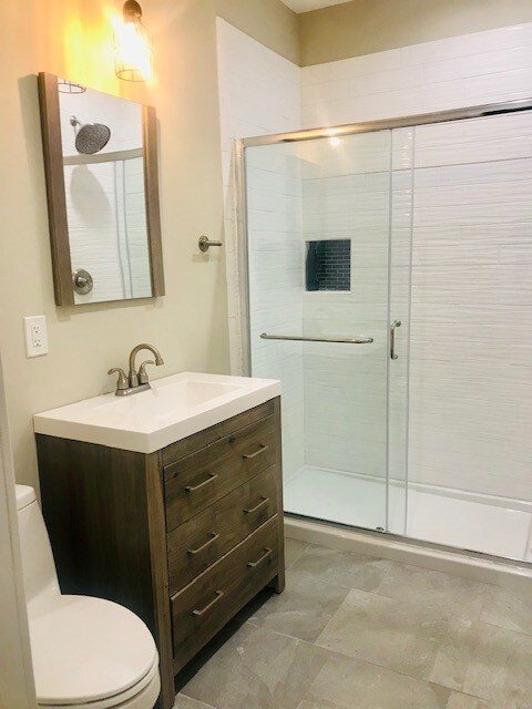 Bathroom - 17 Weldon Rd