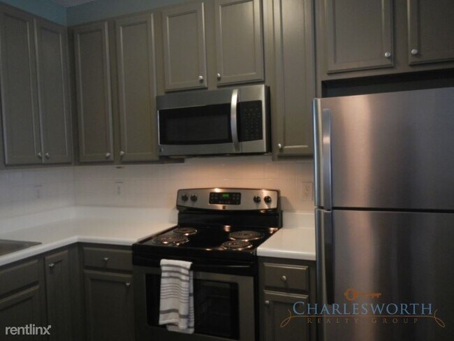 Building Photo - 2 br, 2 bath Townhome - Piedmont