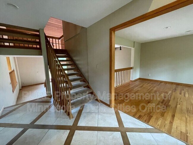 Foto del edificio - 4432 Woodlane Dr