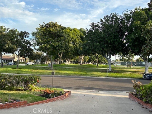 Foto del edificio - 14611 Alder Ln