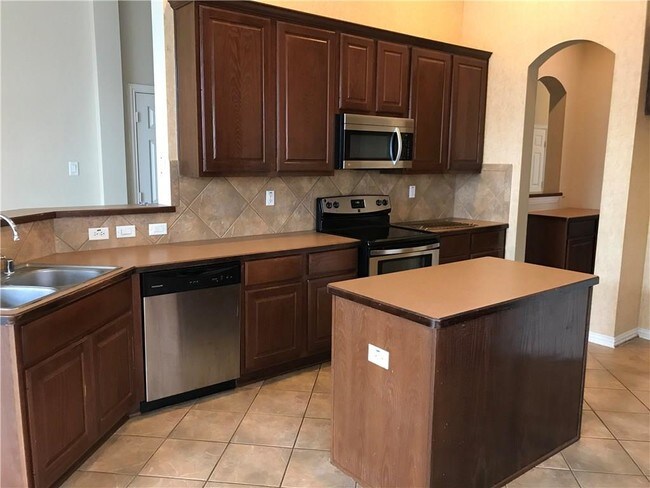 Foto del edificio - 2421 Mallard Dr