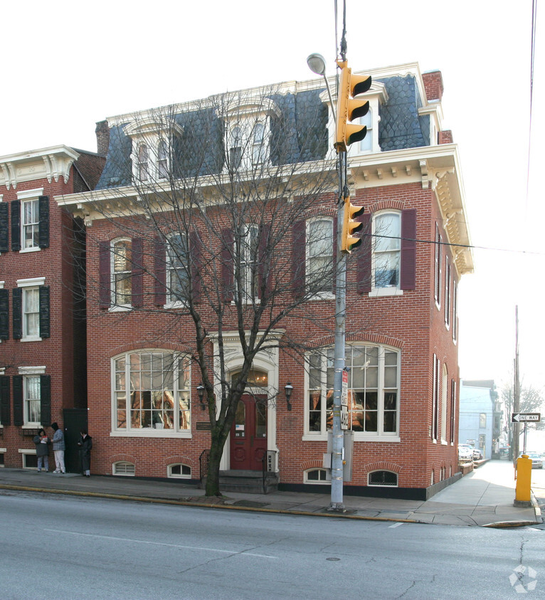 Primary Photo - Butler-Gingerich & Co