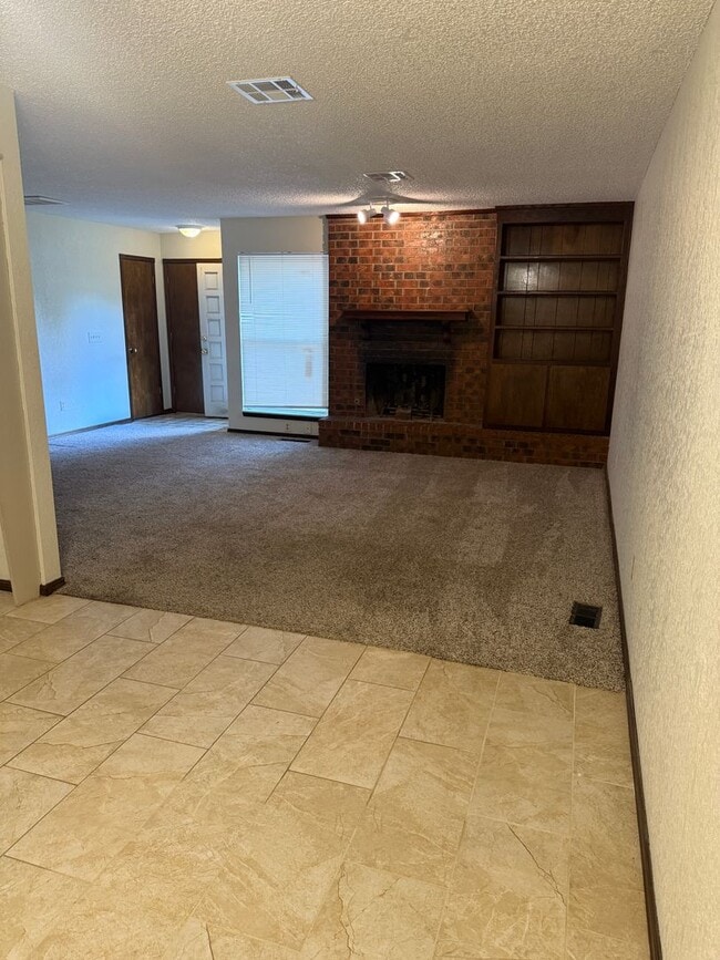 Building Photo - 1018 Summerton Pl